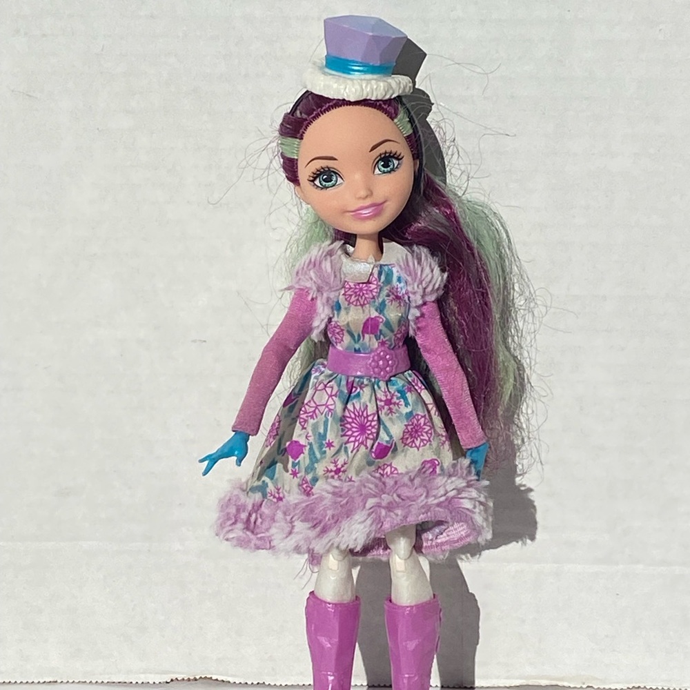 Ever after doll epic winter Madeline hatter with Purple and Pink Outfit - Picture 2 of 4